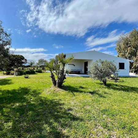Casa Vacanze Gollei, Орозей Екстер'єр фото